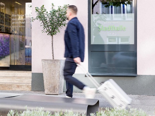 Boutiquehotel Stadthalle image 4